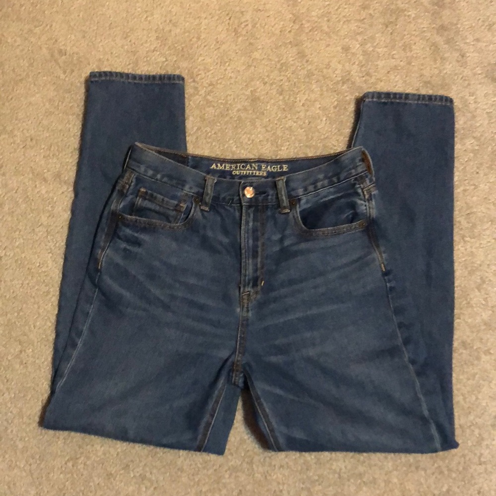 American Eagle Outfitters Mom Jeans